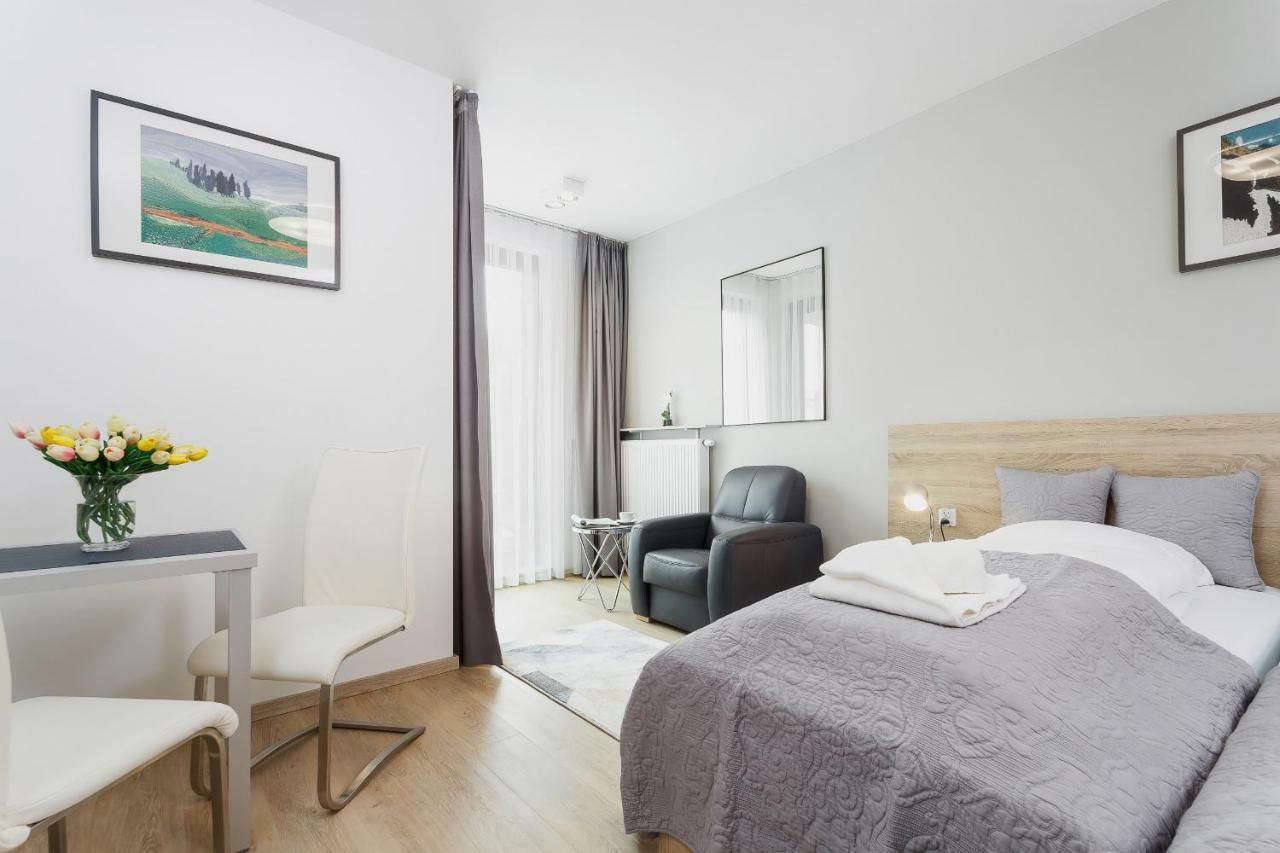 Apartments Krakow Rajska 3 By Noclegi Renters Экстерьер фото