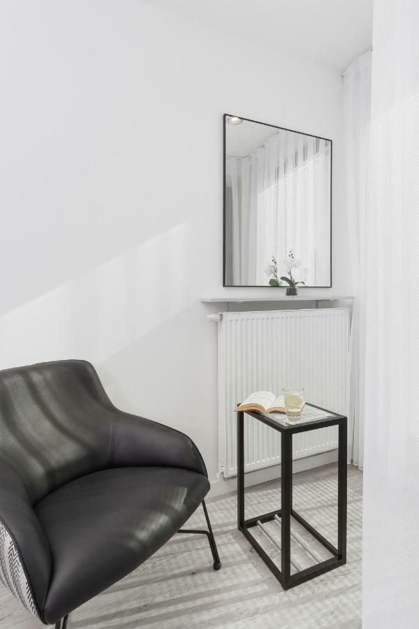 Apartments Krakow Rajska 3 By Noclegi Renters Экстерьер фото